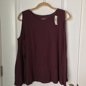 Open shoulder long sleeve top